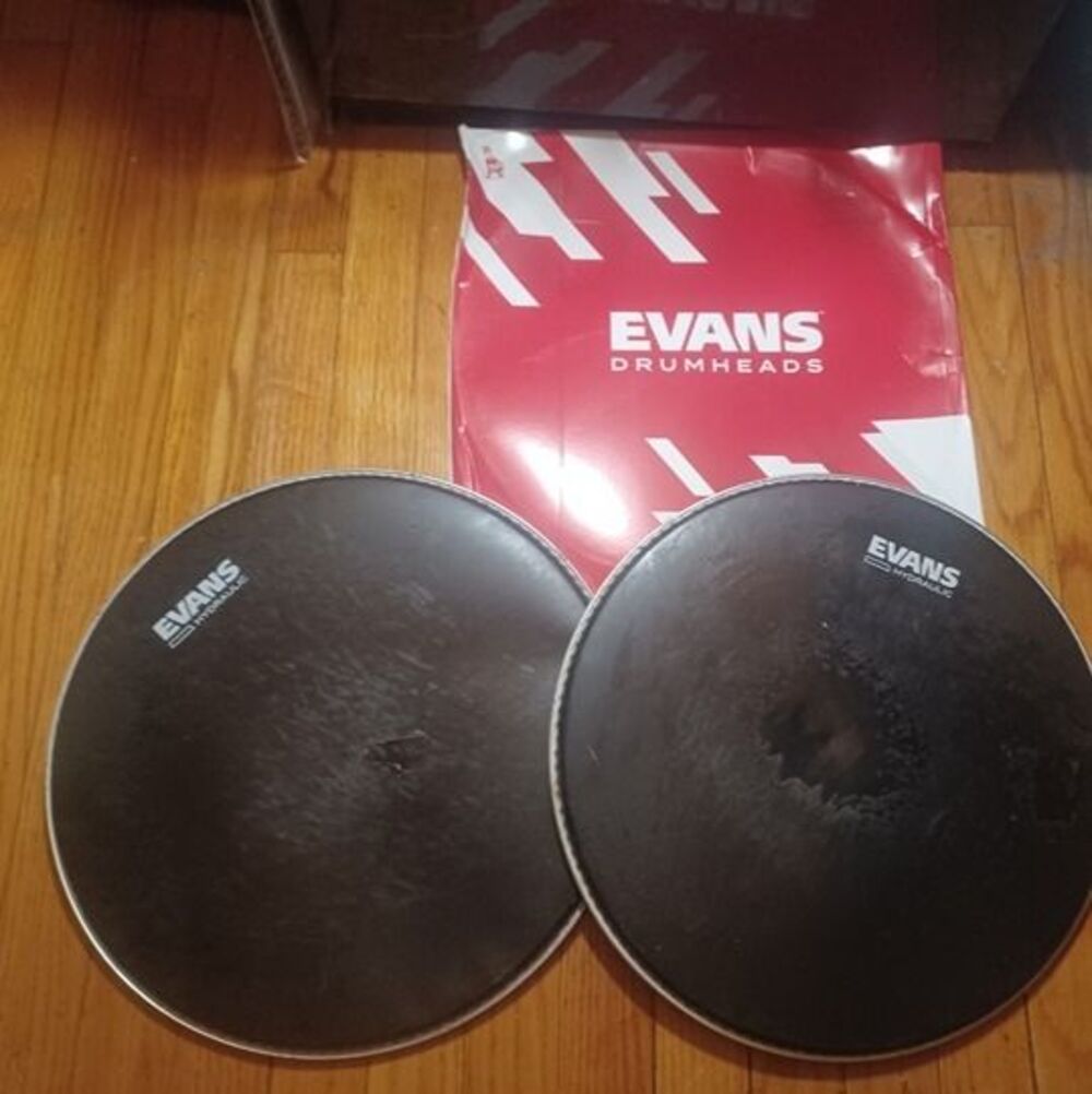 Set of 2 - Evans drum head 14”  Hydraulic Black Coated